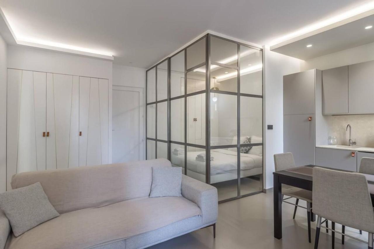 Private Furnished Apartment Ideally Located in The Carré d'Or Nizza Esterno foto